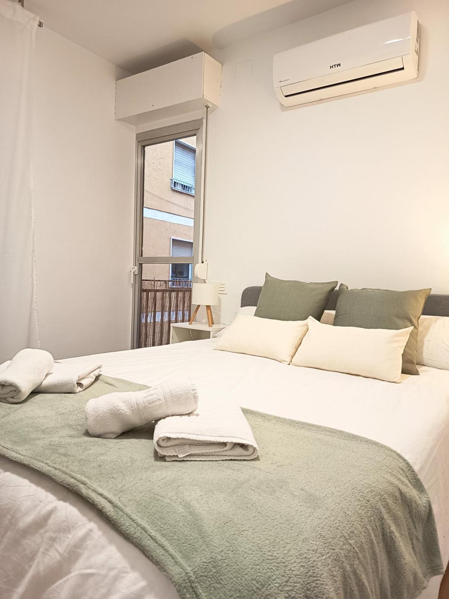 Apartamento Moderno Junto A Plaza Toros Y Hospitales Con Parking Bajo Peticion — Fotos 2